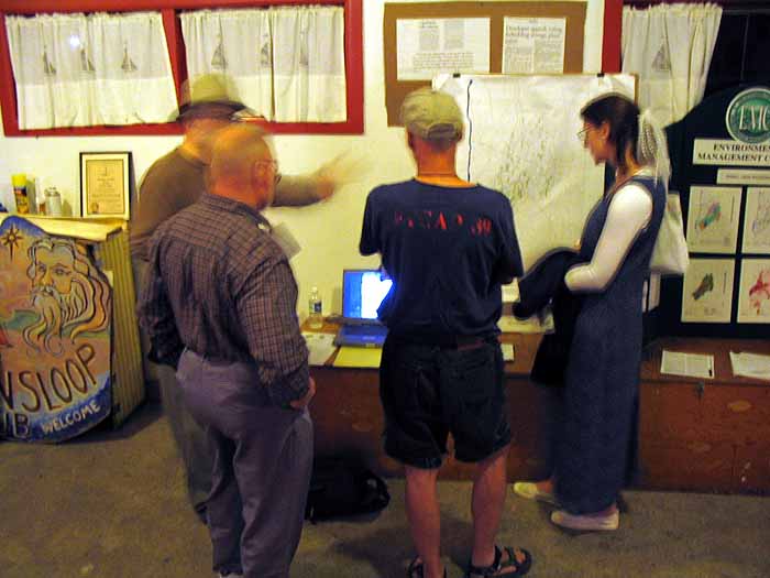 FCWC_09_13_04-048.jpg 56.7K