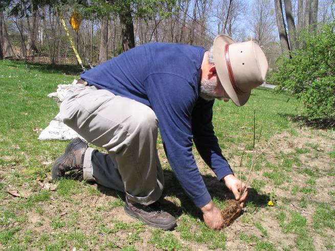Planting-CreekBend_04_21_06-0068.jpg 81.3K