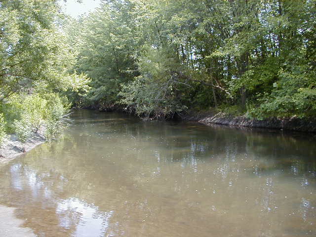 FC07-2_06_30_04-004.JPG 62.7K